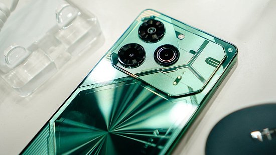 Новинка TECNO POVA 6 Pro